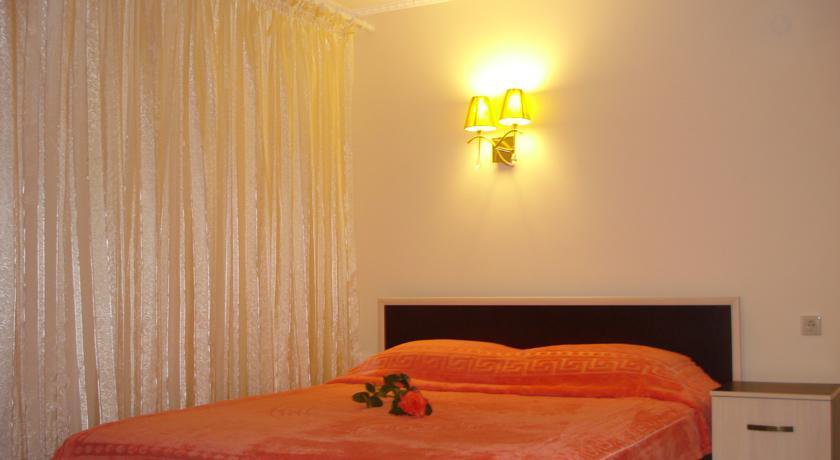 Гостиница Guest house Sofia on Yuzhnoberezhnaya 95 Судак