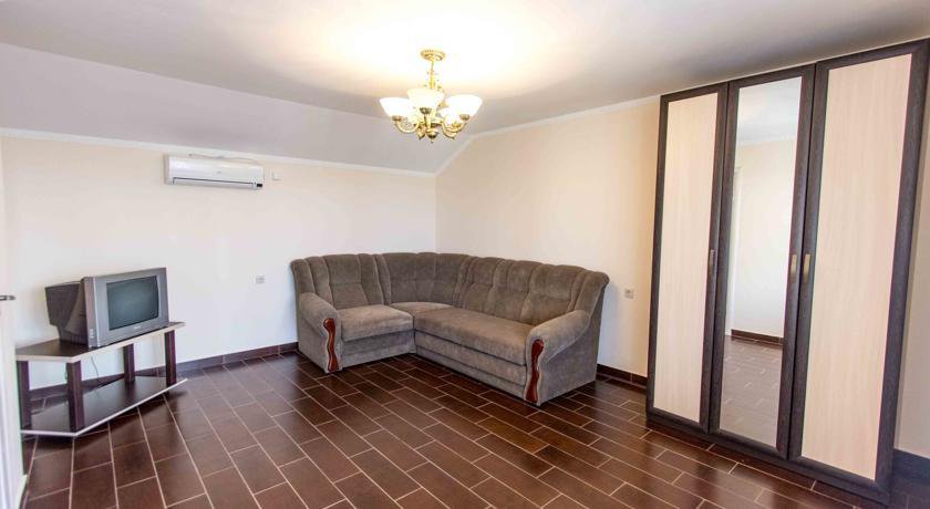 Гостиница Guest house Sofia on Yuzhnoberezhnaya 95 Судак